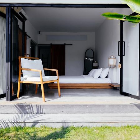 Hola Lofts Villa Uluwatu Exterior foto